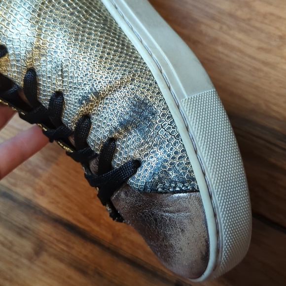 Crime London | distressed gold low top sneaker - Picture 7 of 15